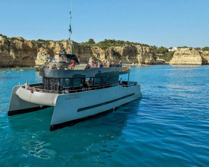 From Vilamoura: Brunch and Benagil Caves