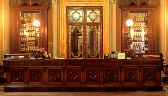Tourists exploring the Officina Profumo-Farmaceutica di Santa Maria Novella on a Florence Hop-on Hop-off tour