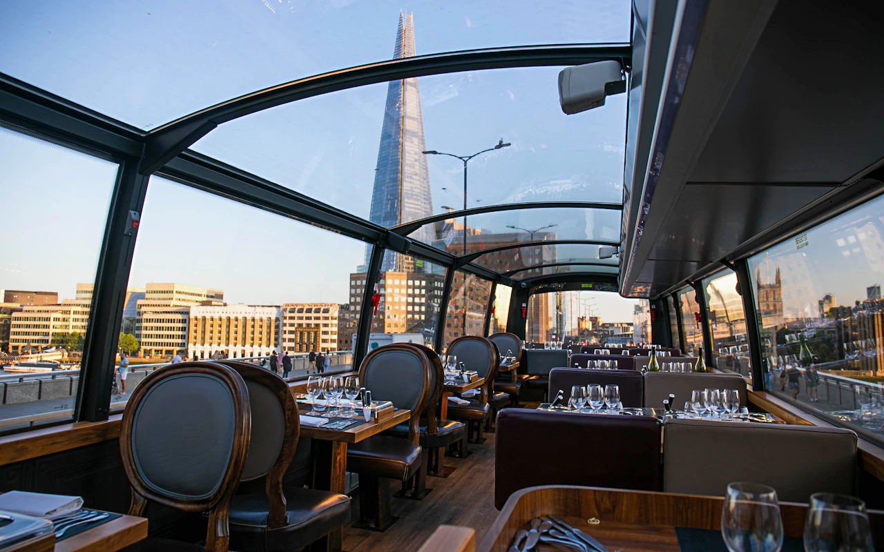 Gastronomisch zesgangendiner in een luxe touringcar van Bustronome — 3