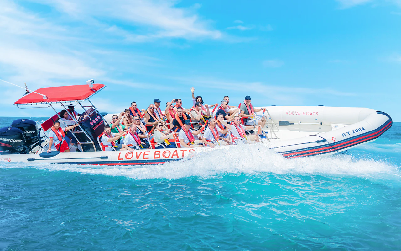 Love Boats – Palm Jumeirah: 60-, 75- oder 90-minütige Tour — 2