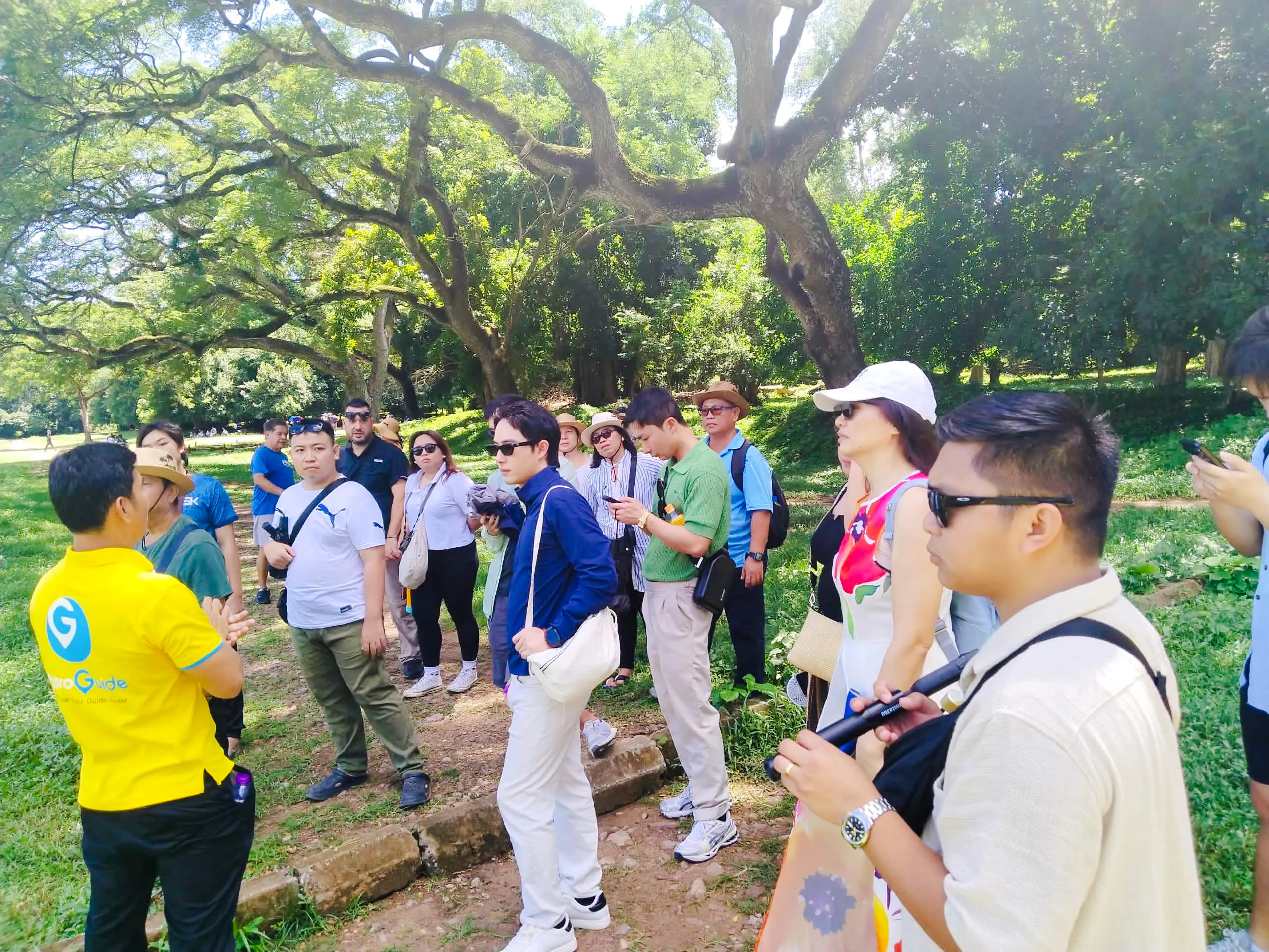 siem reap city highlights guided tour with hotel pickup and drop-off-1