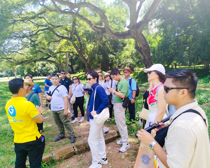 Siem Reap City Highlights Guided Tour with Hotel Pickup and Drop-Off