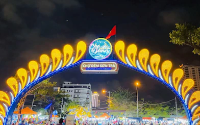 Da Nang Private Afternoon and Evening City Tour: Marble Mountains, Son Tra Peninsula & Dragon Bridge