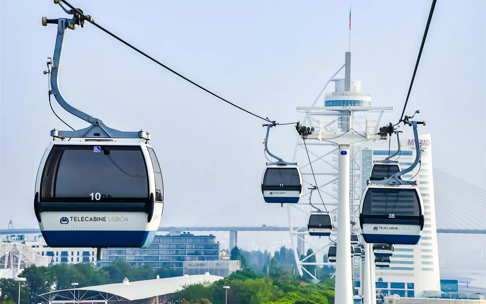 Lisbon Telecabine Round Trip Ticket with 3-Day 1GB eSIM