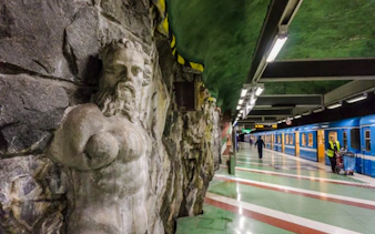 rundgang durch die stockholmer u-bahn: kunst und fotografie-8