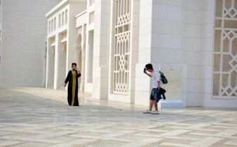 private tour durch abu dhabi mit besuch der scheich-zayid-moschee und des louvre abu dhabi-7