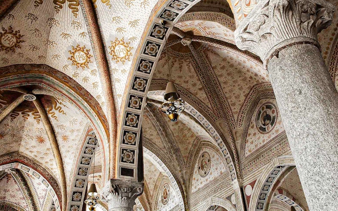 Intricate ceiling and column details in Santa Maria delle Grazie, Milan.