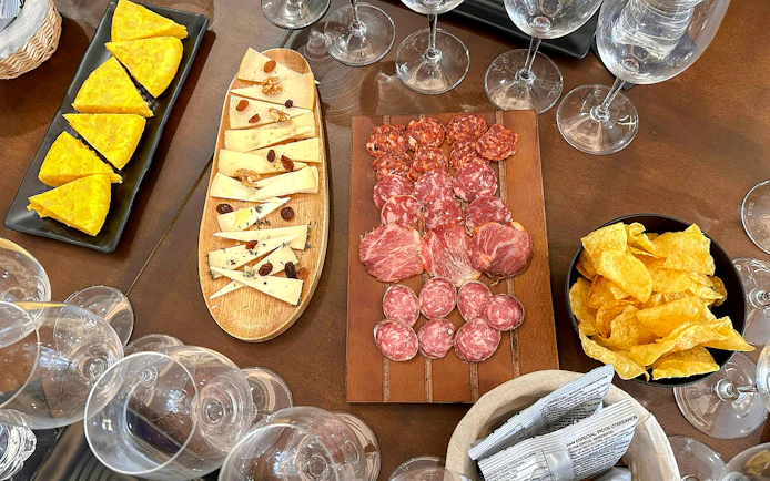 Málaga Andalusian Wine Tasting with 5 Wines and Local Bites