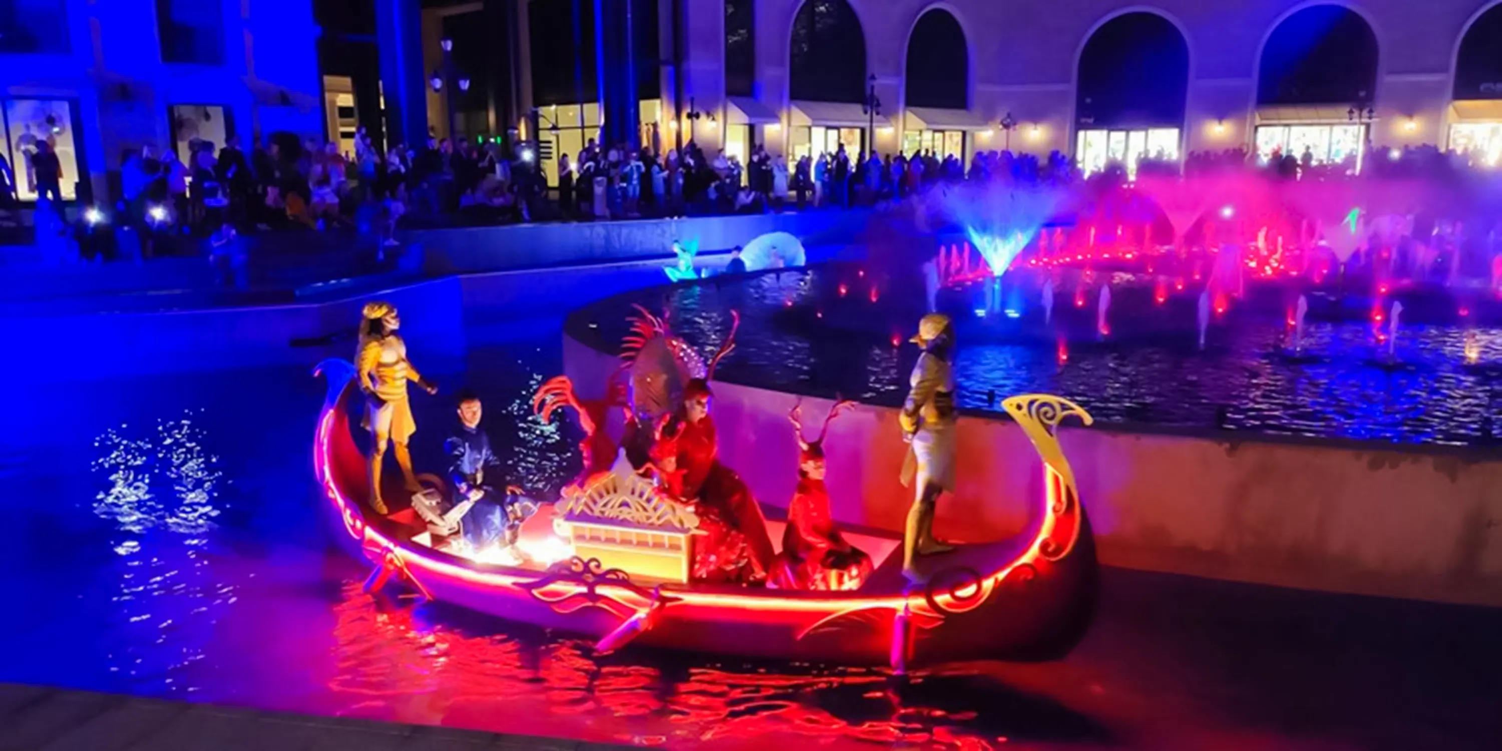 From Alanya: The Land of Legends Night Show and Boat Parade with Round-Trip Hotel Transfers Image 10