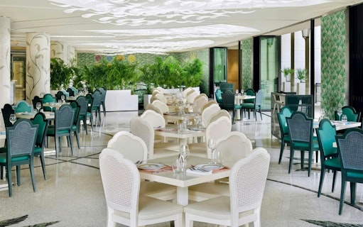 palazzo versace dubai: ужин «шведский стол» в ресторане giardino-5