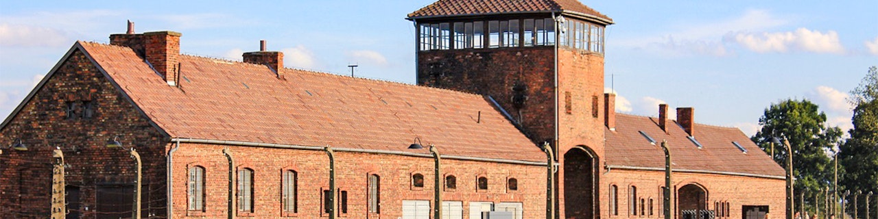 Tour guidato di Auschwitz-Birkenau con biglietti ad accesso rapido e opzioni per i trasferimenti