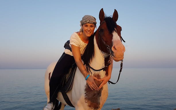 balade à cheval premium de 2 heures : sentier dans le désert et plage en bord de mer - hurghada-4