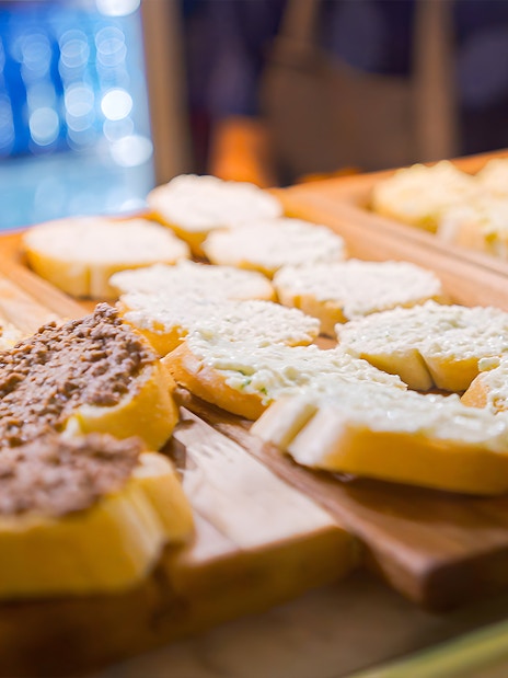 Open-faced sandwiches at All’Antico Vinaio during Florence food tour.
