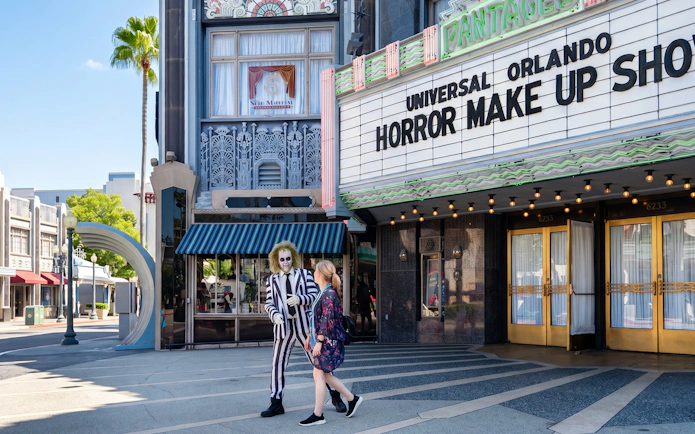 Universal Studios Orlando Horror Make Up Show entrance with character interaction.