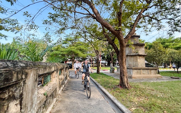 From Bangkok: Backstreets and Hidden Gems Half-Day Guided Bike Tour 
