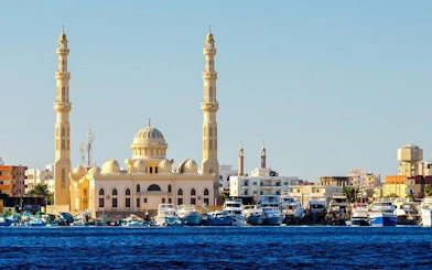 Premium City Tour: Mosque, Marina, Papyrus & Handicraft - Hurghada
