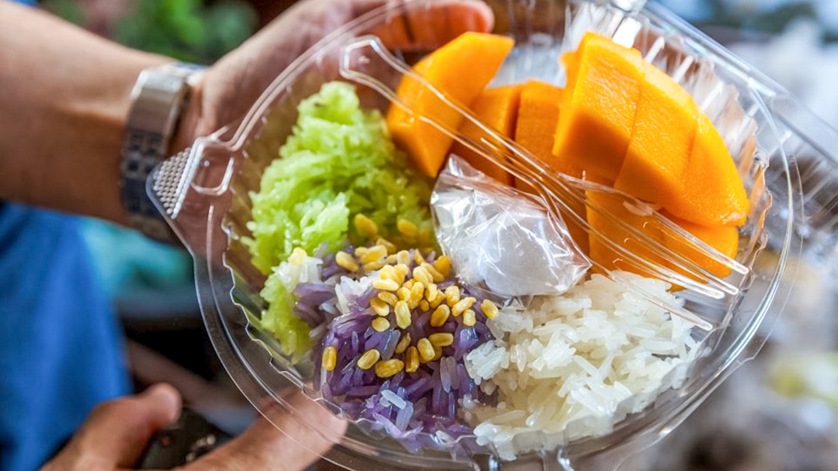 Must eat - Book Bangkok Floating Market Tours