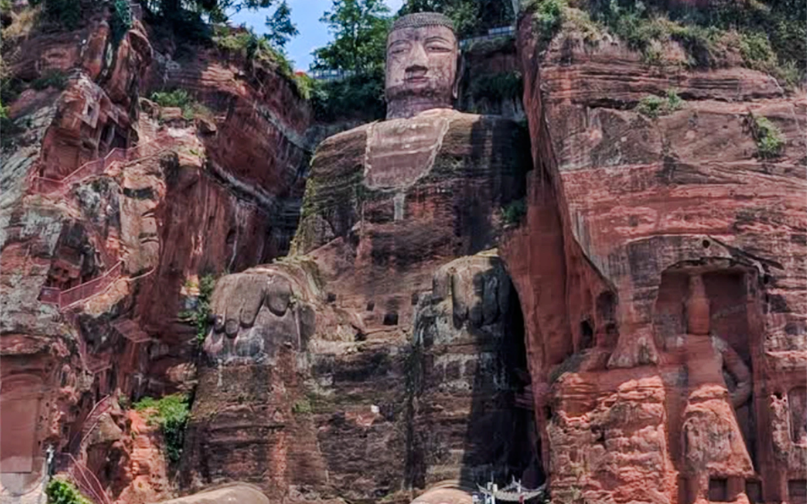 Chengdu and Surroundings Private Car Charter with Chinese-Speaking Driver
