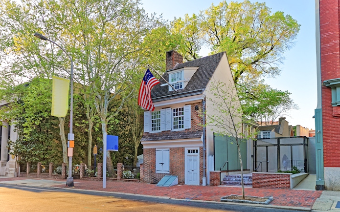 Betsy Ross House with American flag in Philadelphia.
