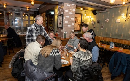 visite culinaire de reykjavik : plats traditionnels islandais et dégustations dans des établissements locaux, agrémentés d'anecdotes culturelles-4