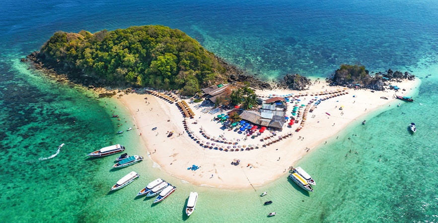 Tururi de la Phuket la insula Phi Phi