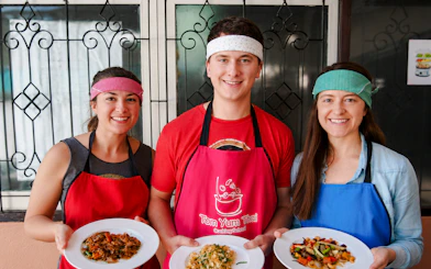 Chiang Mai Cooking Class with Local Market Tour and Round-Trip Transfers