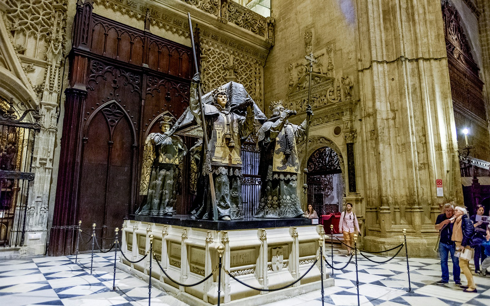 tomb of Christopher Columbus in seville cathedral