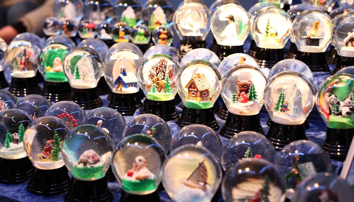schonbrunn palace christmas market