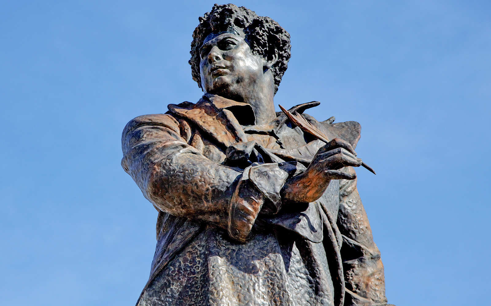 Statue of Alexandre Dumas