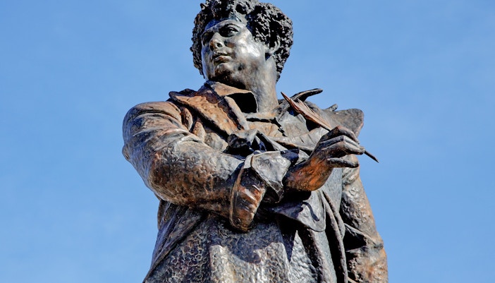 Statue of Alexandre Dumas