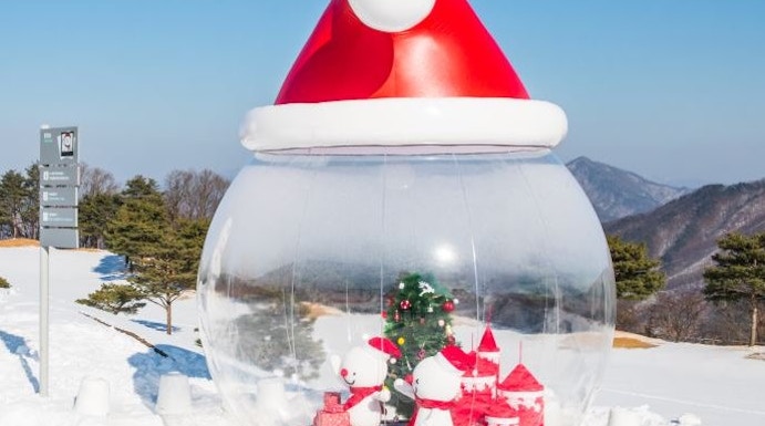 Snowman display at Vivaldi Park Ski Resort with festive decorations and snowy landscape.
