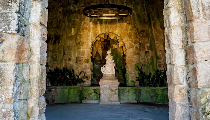 Leda's Cave