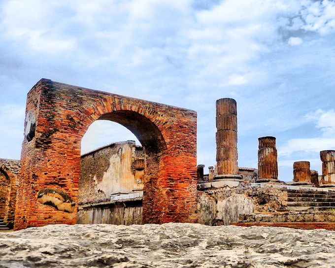 From Naples: Pompeii Guided Tour with Transfers