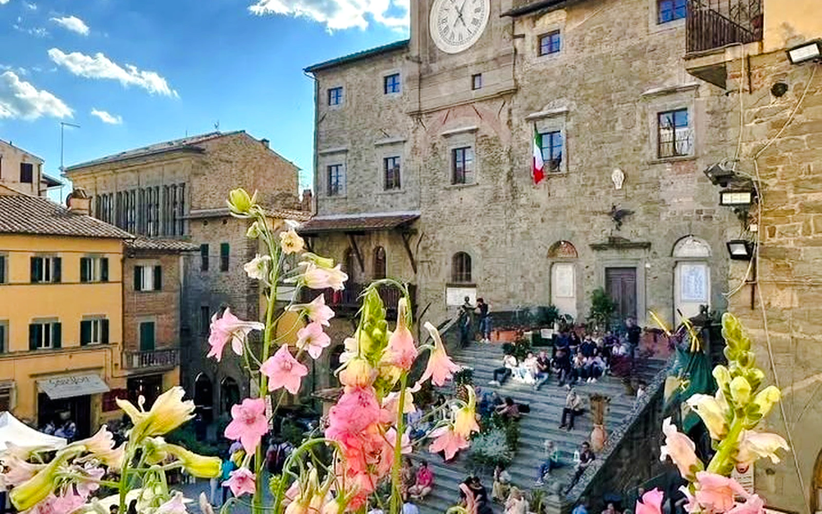From Florence: Montepulciano, Montalcino & Cortona Day Trip with Wine Tastings
