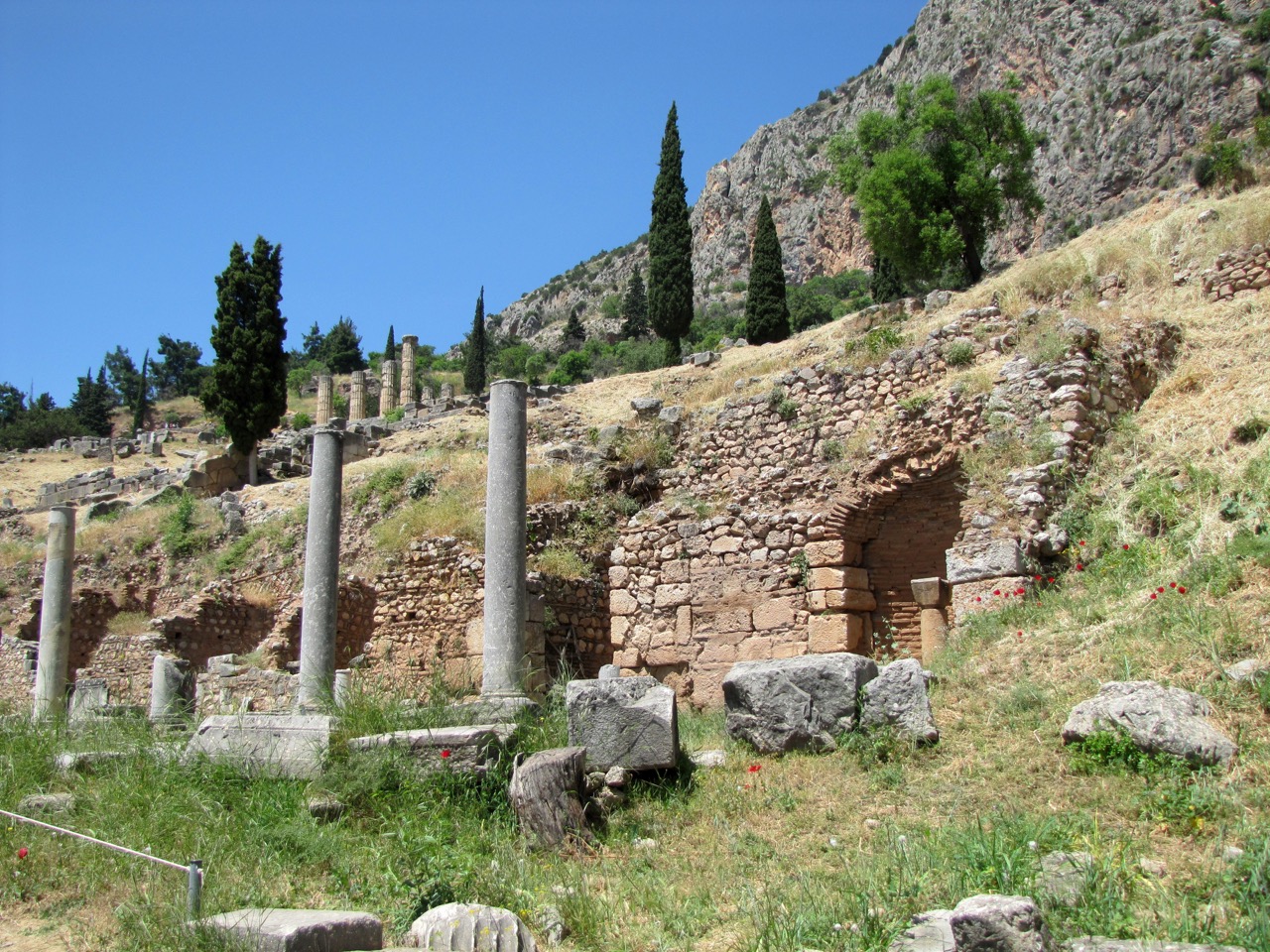 Castilian Spring in Delphi