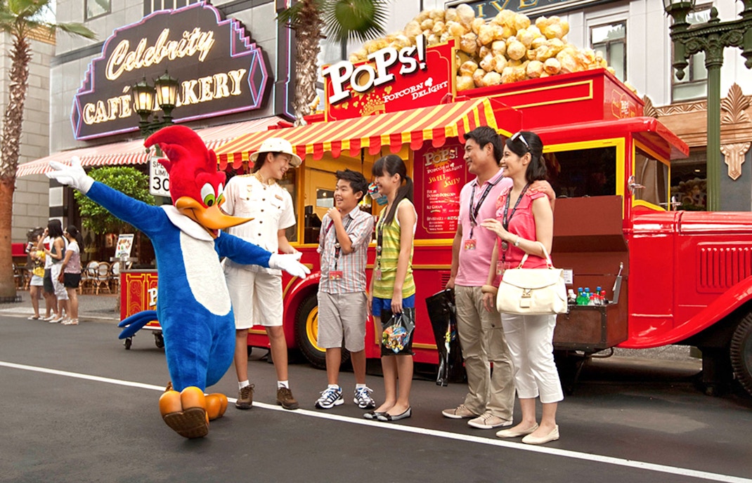 Universal Studios Singapore globe