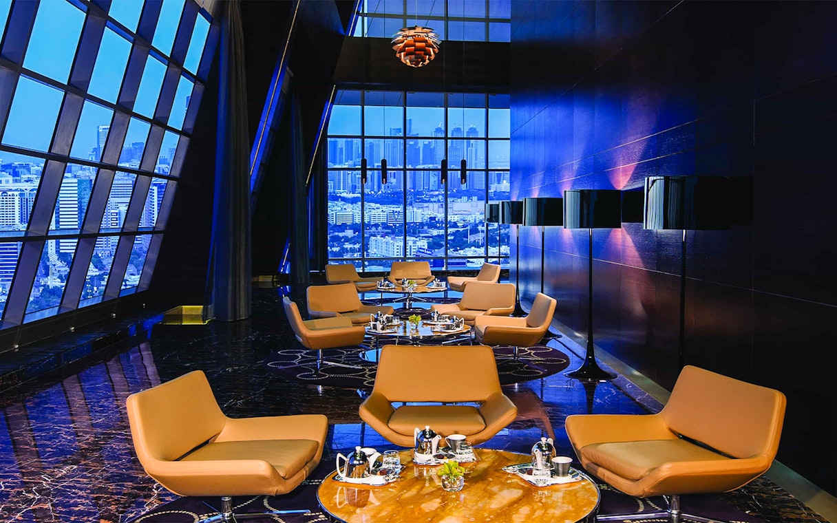 Observation Deck at 300 Etihad Tower Abu Dhabi with city skyline view.