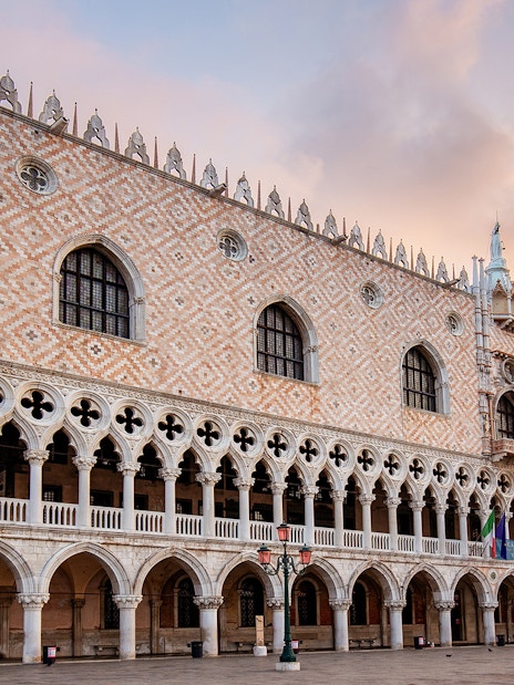 Doge's Palace in Venice at sunrise, part of the Venice Museums Pass.