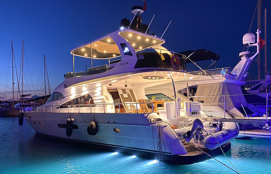 Bosphorus yacht tours