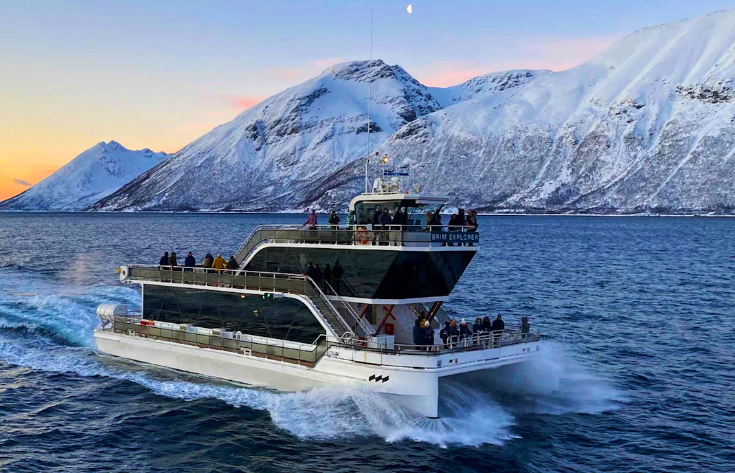 How to get to Skjervoy?