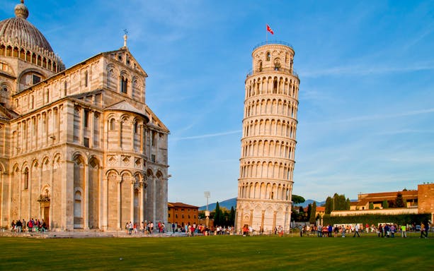 Leaning Tower of Pisa and Pisa Cathedral in Miracle Square, Pisa, Italy.