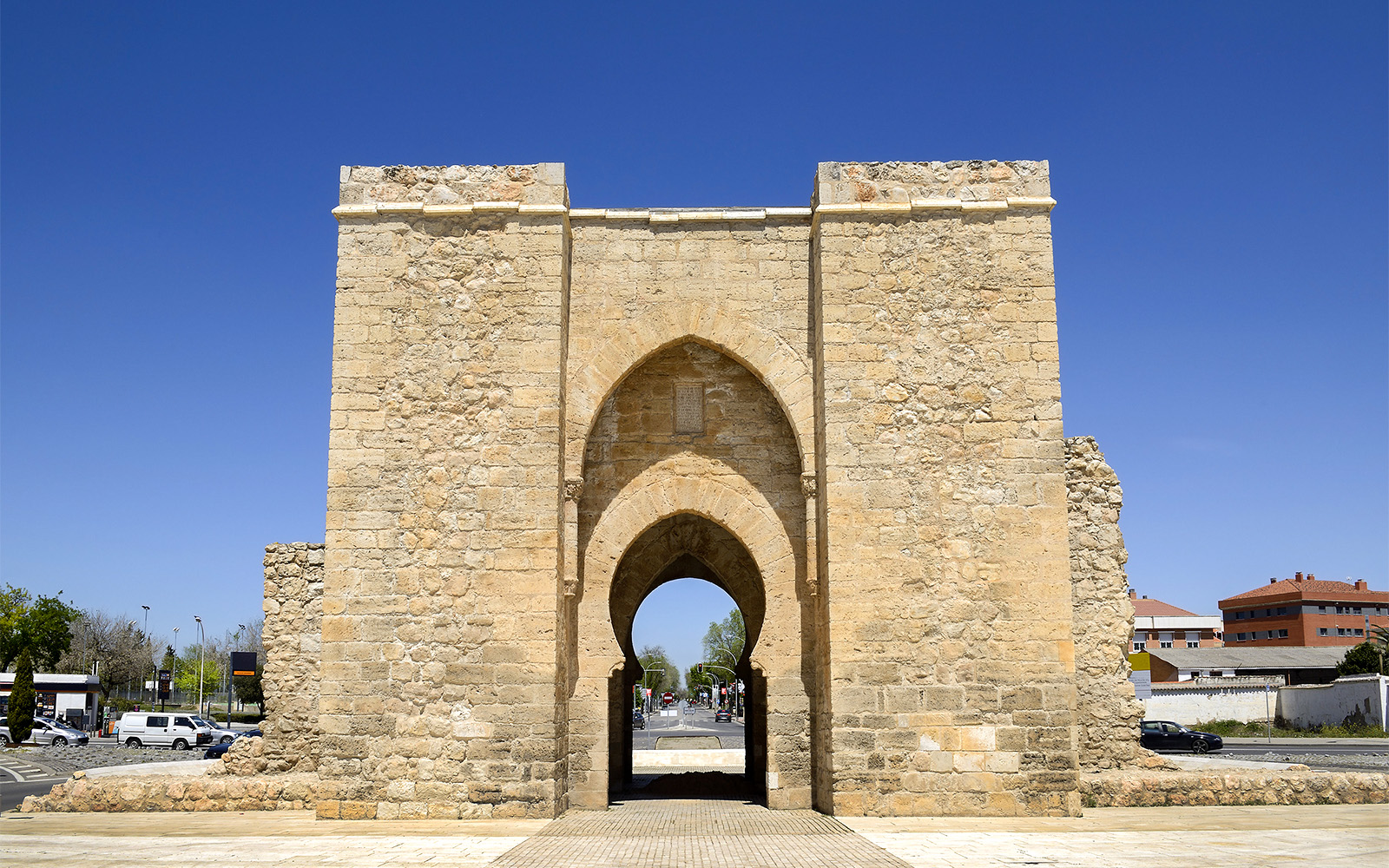 near Museum of Illusions Madrid - Toledo Gate