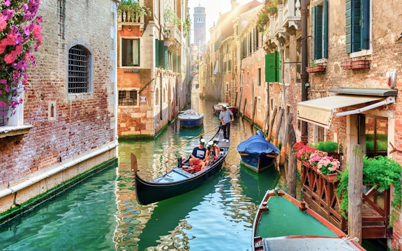 Venice Gondola Tours