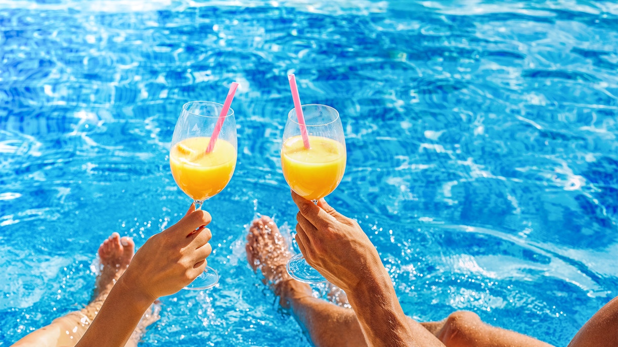 adventure pool at budapest baths