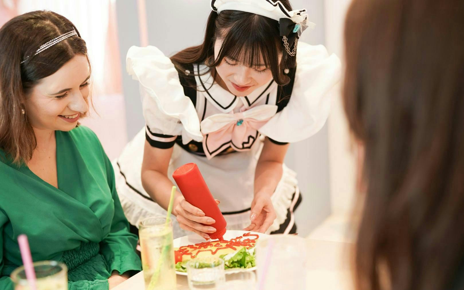shinjuku maid cafe by maidreamin-1