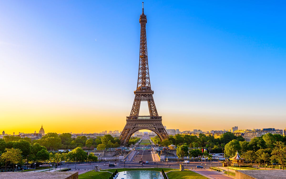 big bus: 2-hour evening bus tour of paris with 1-hour guided tour of eiffel tower-7 big bus: 2-hour evening bus tour of paris with 1-hour guided tour of eiffel tower-7