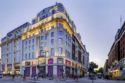 Moco Museum London Tickets: Banksy, Warhol, Kusama & More