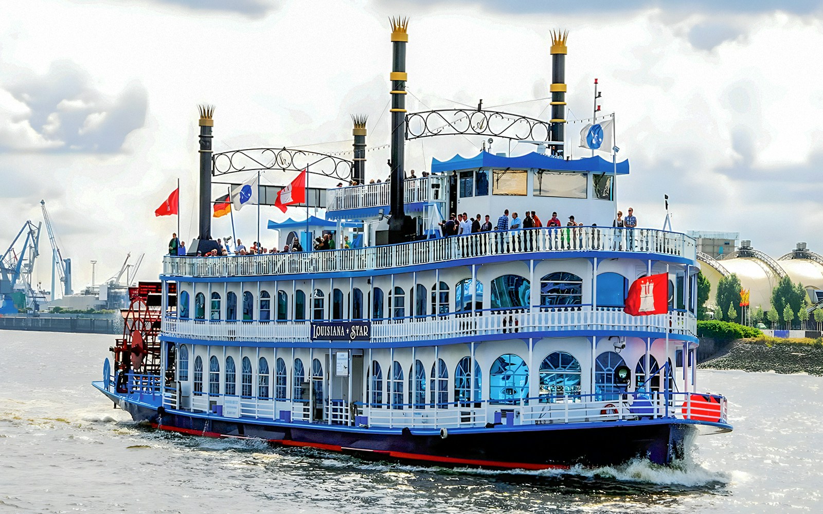 Louisiana Star Cruise, harbour Hamburg