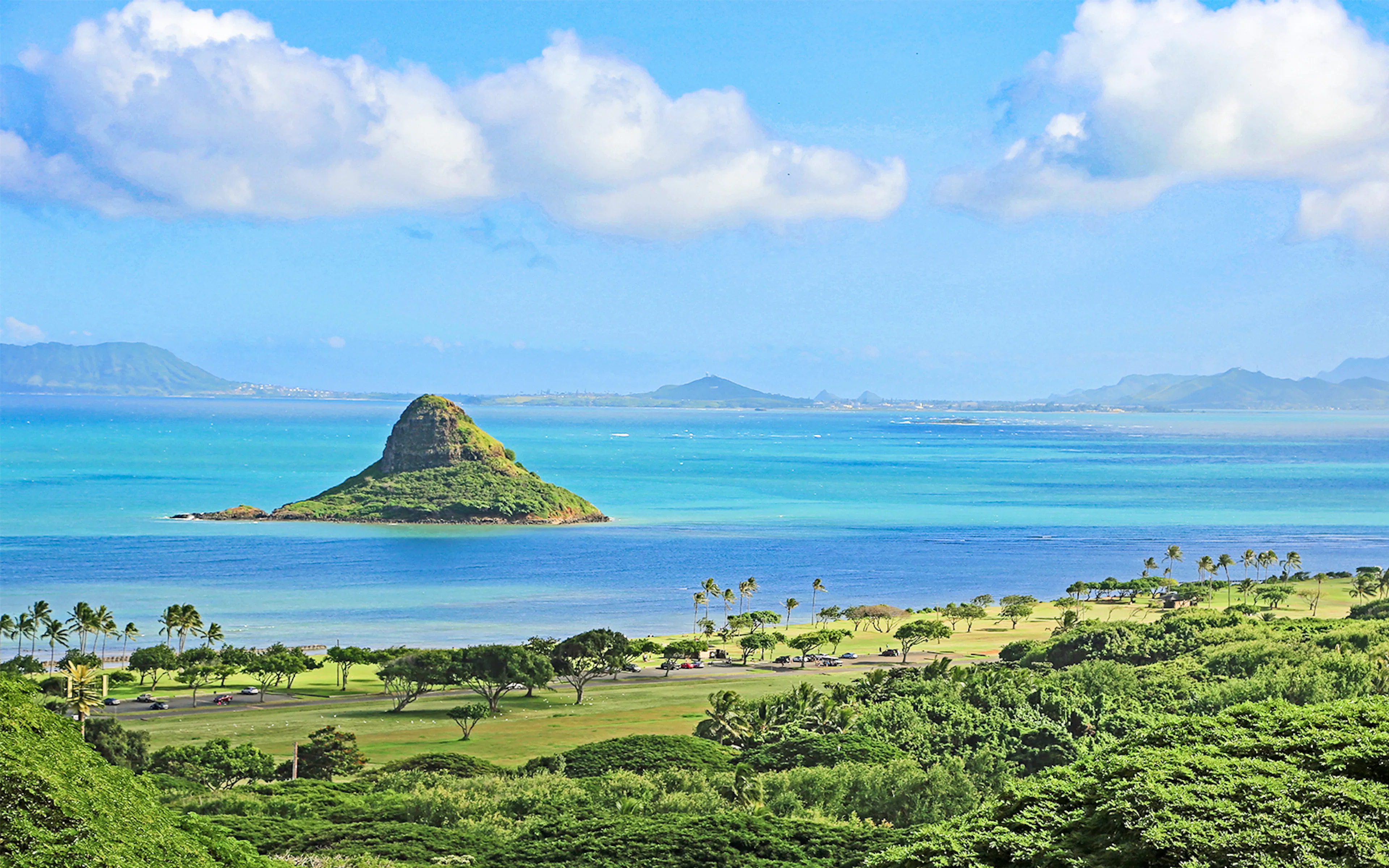 Chinaman's Hat on Kaneohe Bay, Oahu, Hawaii