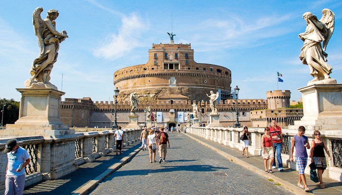Castel Sant'Angelo crowded with people